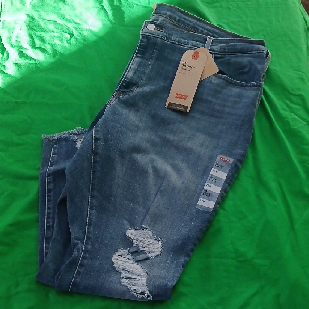 Levi's Women's Classic Blue Skinny Jeans